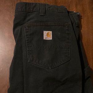 Carhartt relaxed fit work jeans in black.